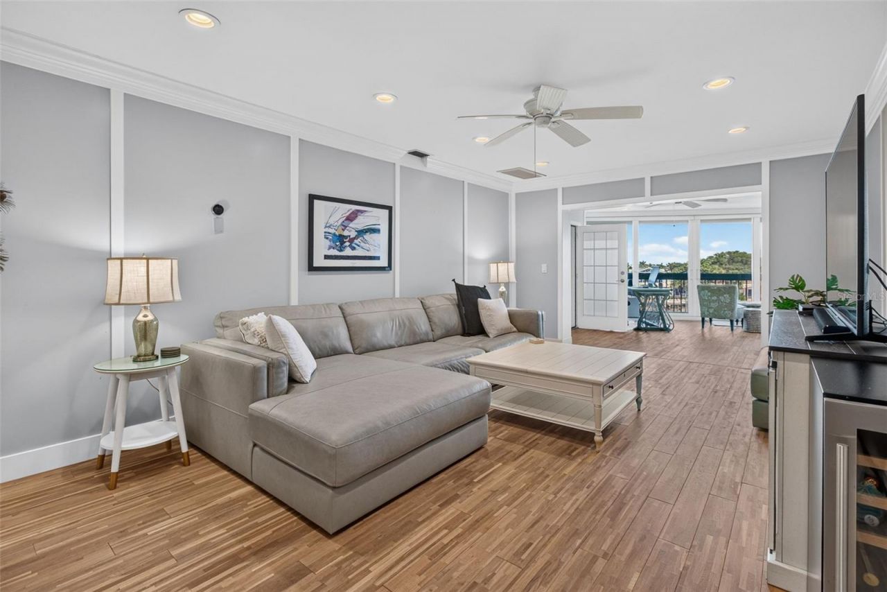 326 Windrush Boulevard, Unit 202, Indian Rocks Beach, FL 33785 Photo