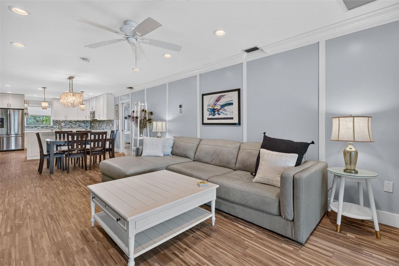 326 Windrush Boulevard, Unit 202, Indian Rocks Beach, FL 33785 Photo