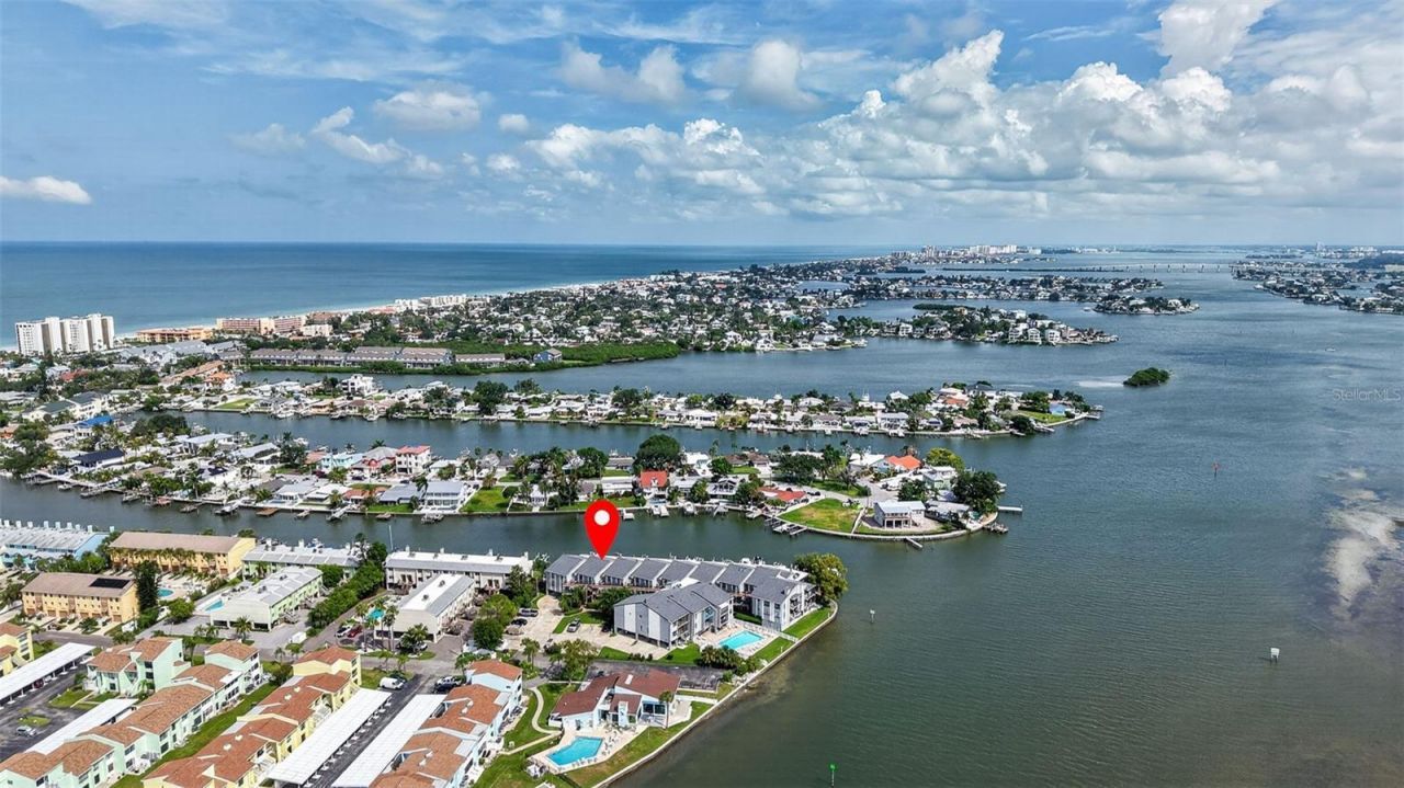 326 Windrush Boulevard, Unit 202, Indian Rocks Beach, FL 33785 Photo