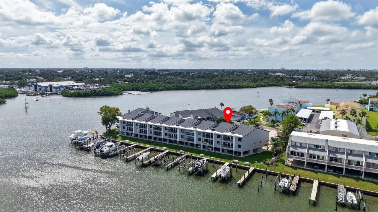 326 Windrush Boulevard, Unit 202, Indian Rocks Beach, FL 33785 Photo
