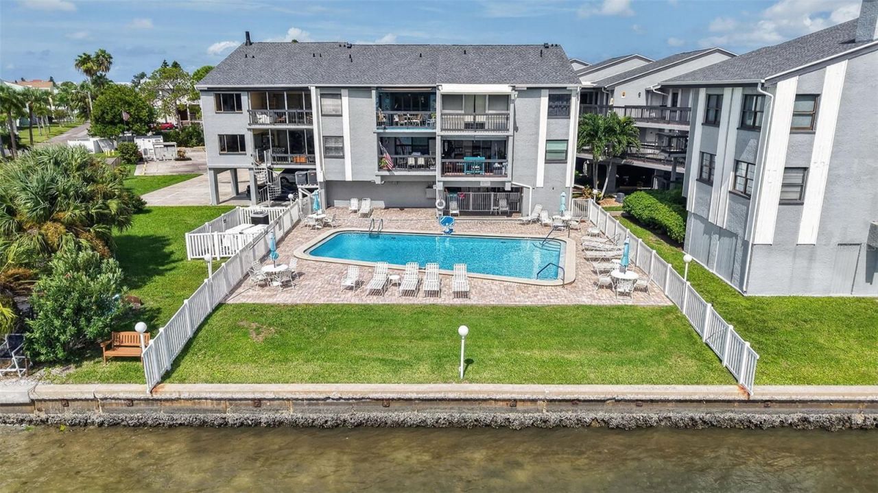 326 Windrush Boulevard, Unit 202, Indian Rocks Beach, FL 33785 Photo