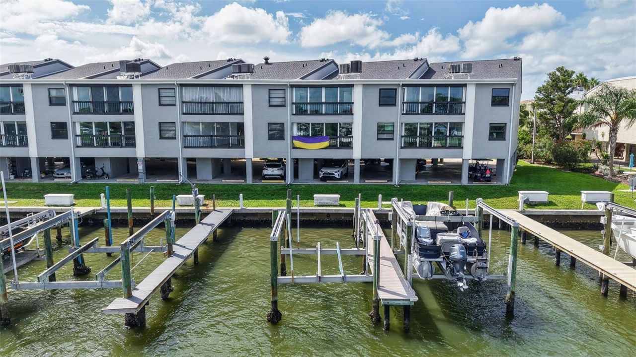 326 Windrush Boulevard, Unit 202, Indian Rocks Beach, FL 33785 Photo