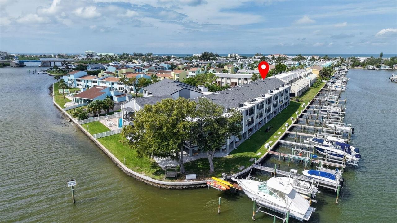 326 Windrush Boulevard, Unit 202, Indian Rocks Beach, FL 33785 Photo
