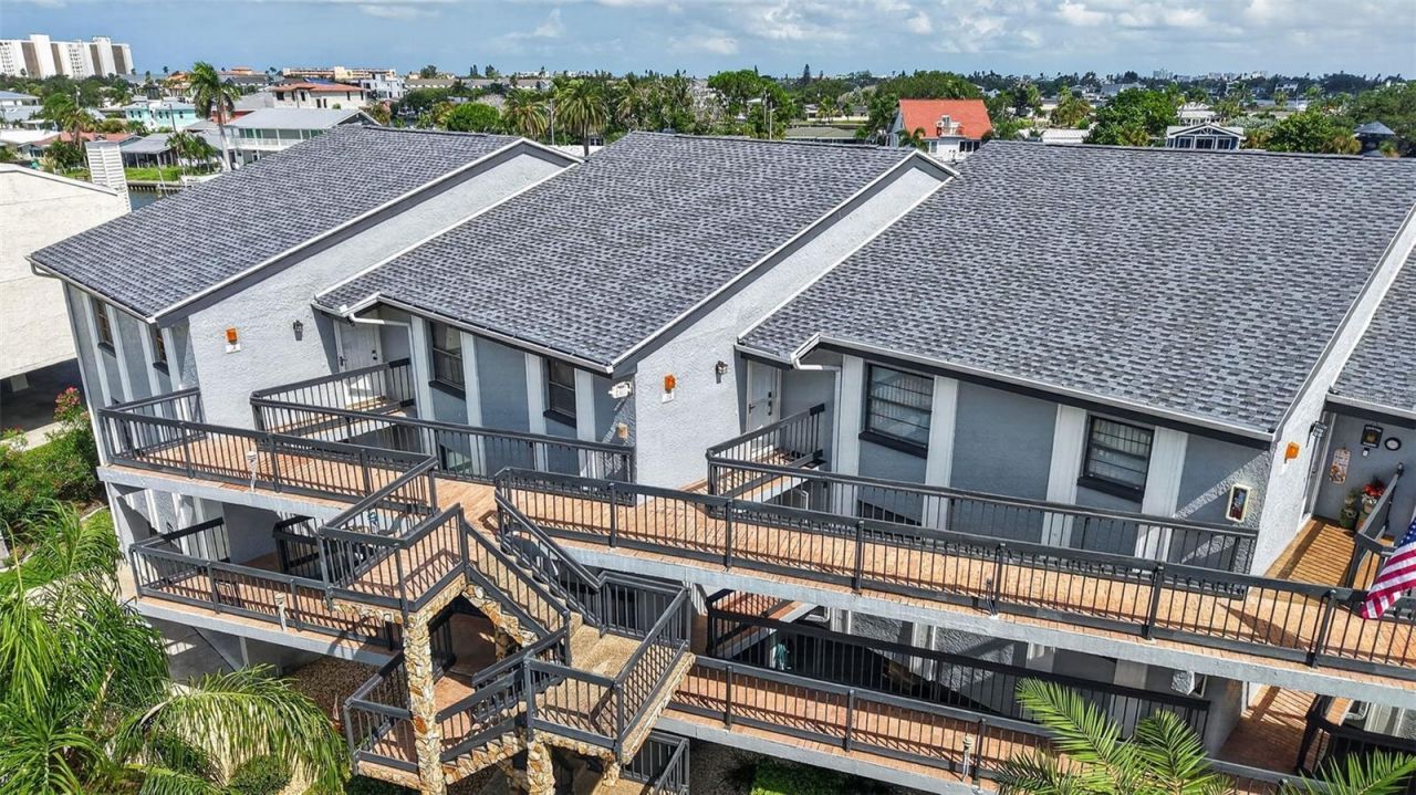 326 Windrush Boulevard, Unit 202, Indian Rocks Beach, FL 33785 Photo