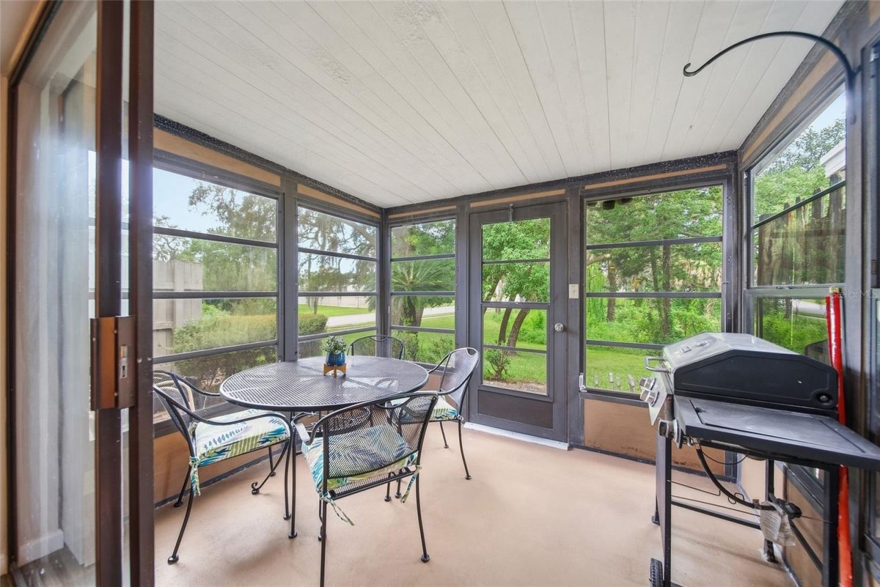 11715 Spring Tree Lane , Port Richey, FL 34668 Photo