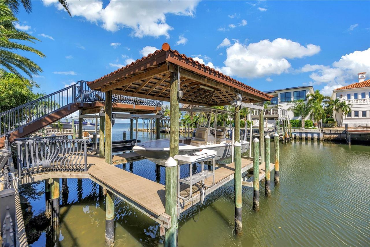 5013 W San Miguel Street, Tampa, FL 33629 Photo