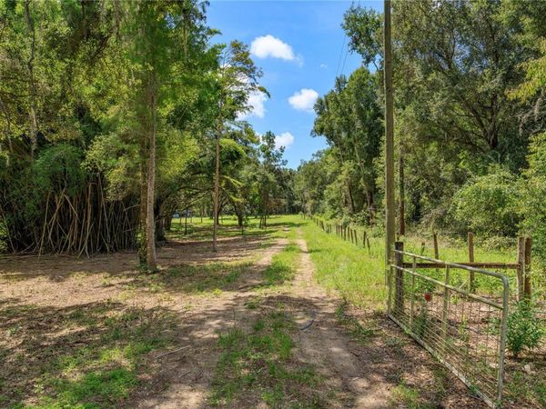 22406 BELGARD LANE , ASTATULA, FL 34705