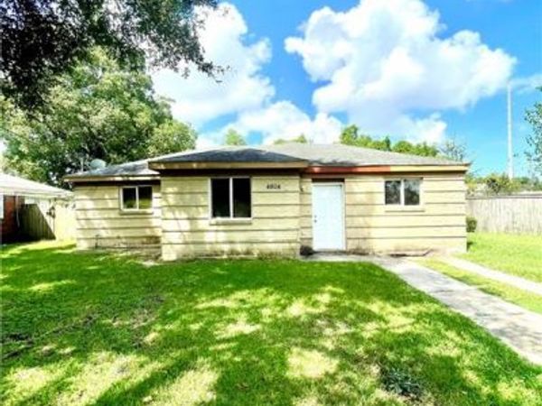 4804 DEANNE Street , New Orleans, LA 70126