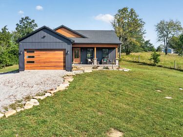1394 Aaron Barnett Road, Lawrenceburg, KY 40342