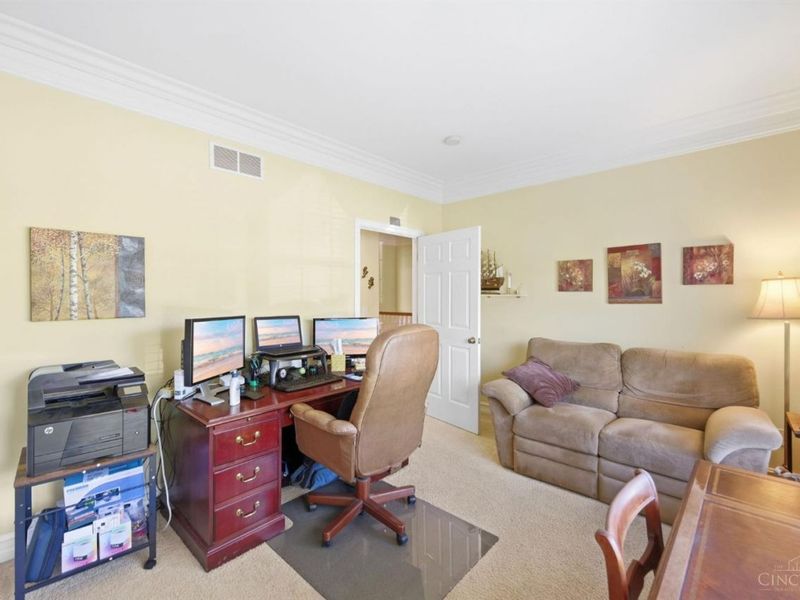 6955 Hunters Close, Maineville, OH 45039 Photo 7