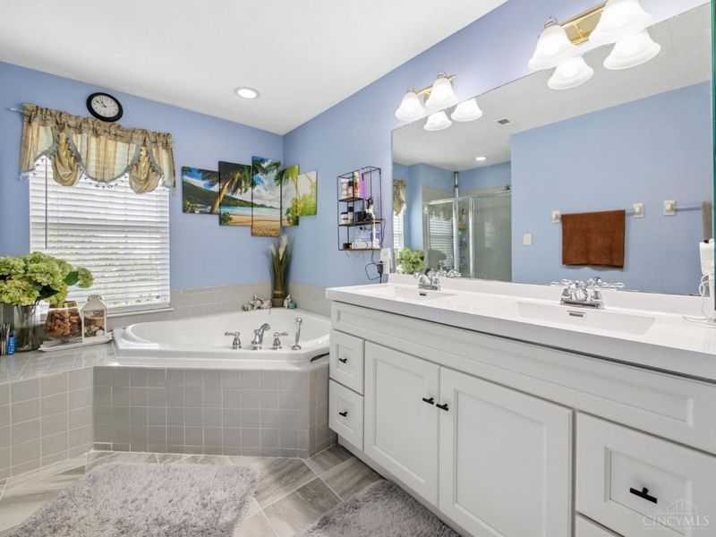 8200 Vadith Court, West Chester, OH 45069 Photo 19