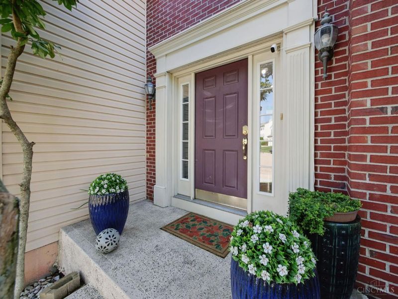 8200 Vadith Court, West Chester, OH 45069 Photo 2