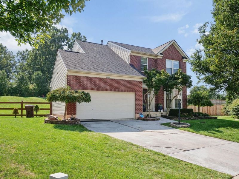 8200 Vadith Court, West Chester, OH 45069 Photo 3