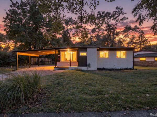 15211 Joan Street , Oak Park, Mi 48237