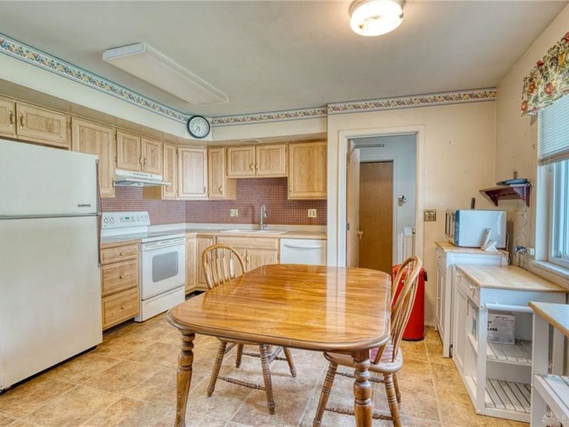 404 Bellaire Drive, Fairborn, OH 45324 Photo 7