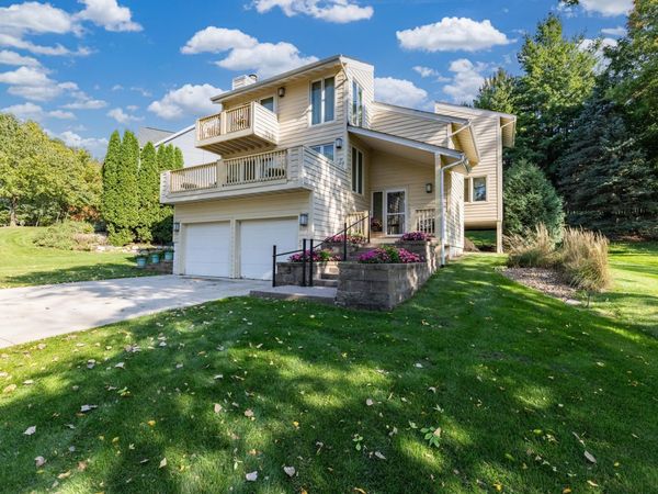 9409 Yukon Avenue S, Bloomington, MN 55438