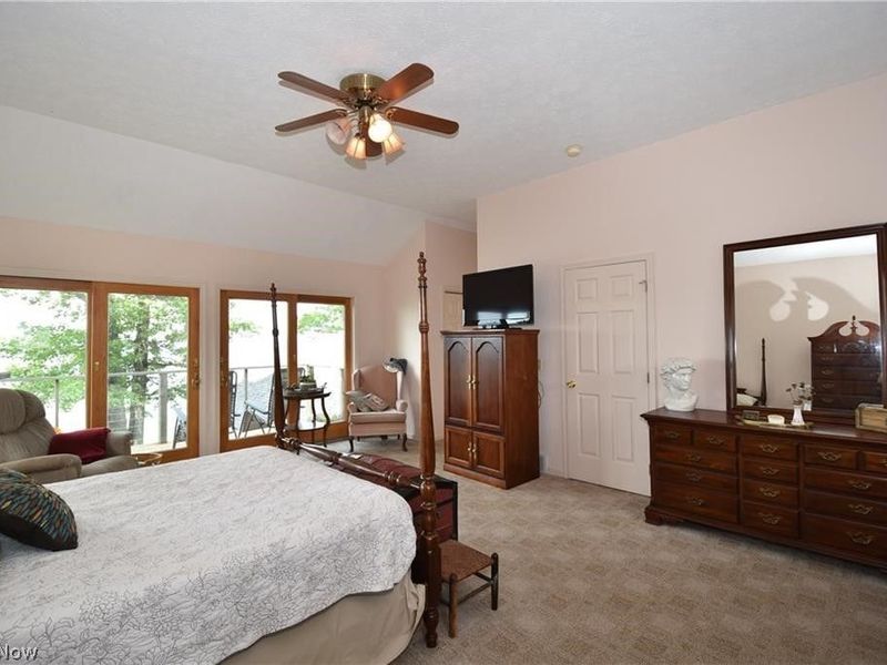3566 Edgewater Drive, Vermilion, OH 44089 Photo 12