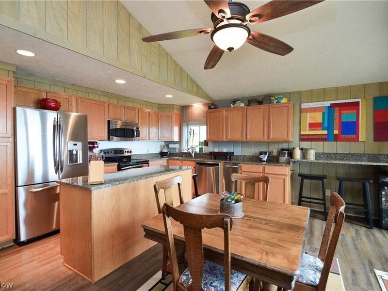3566 Edgewater Drive, Vermilion, OH 44089 Photo 7