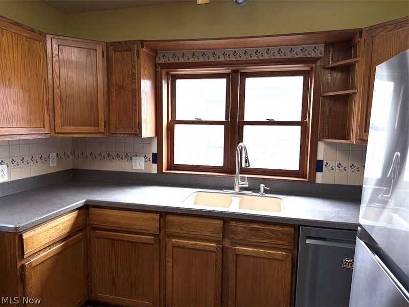 835 Albemarle Avenue, Cuyahoga Falls, OH 44221 Photo 10