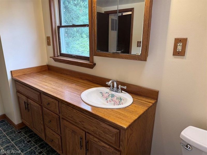 835 Albemarle Avenue, Cuyahoga Falls, OH 44221 Photo 13