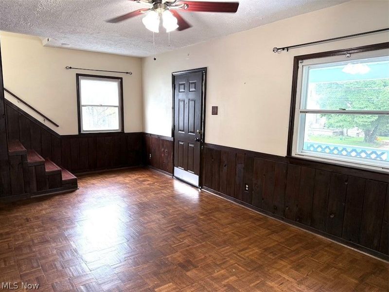 835 Albemarle Avenue, Cuyahoga Falls, OH 44221 Photo 3