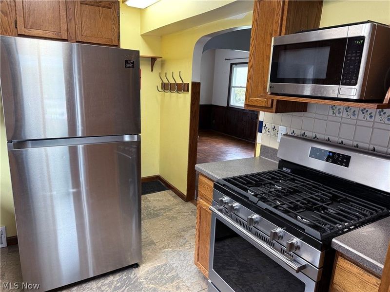 835 Albemarle Avenue, Cuyahoga Falls, OH 44221 Photo 8