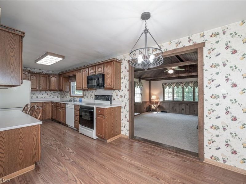 5665 Echodell Avenue NW, North Canton, OH 44720 Photo 8