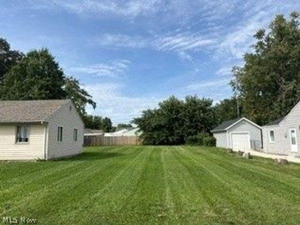 13814 Leroy Avenue , Cleveland, OH 44135