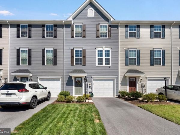 28 ABSOLUTION DRIVE, HEDGESVILLE, WV 25427