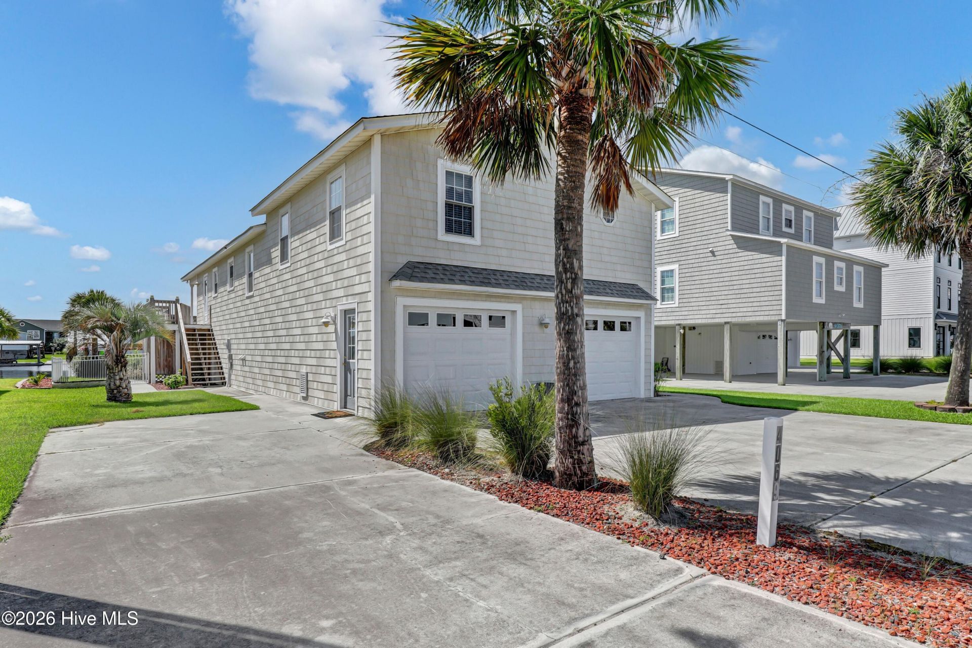 4069 4th Street, Surf City, NC 28445 Main Photo