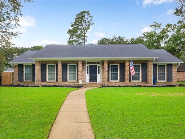 6001 Timberly Road N, Mobile, AL 36609
