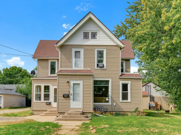 1028 S Cedar Avenue, Owatonna, MN 55060