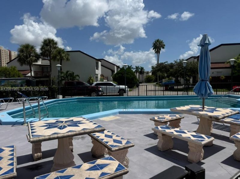 9764 NW 4th Ln , Unit 9764, Miami, FL 33172 Photo