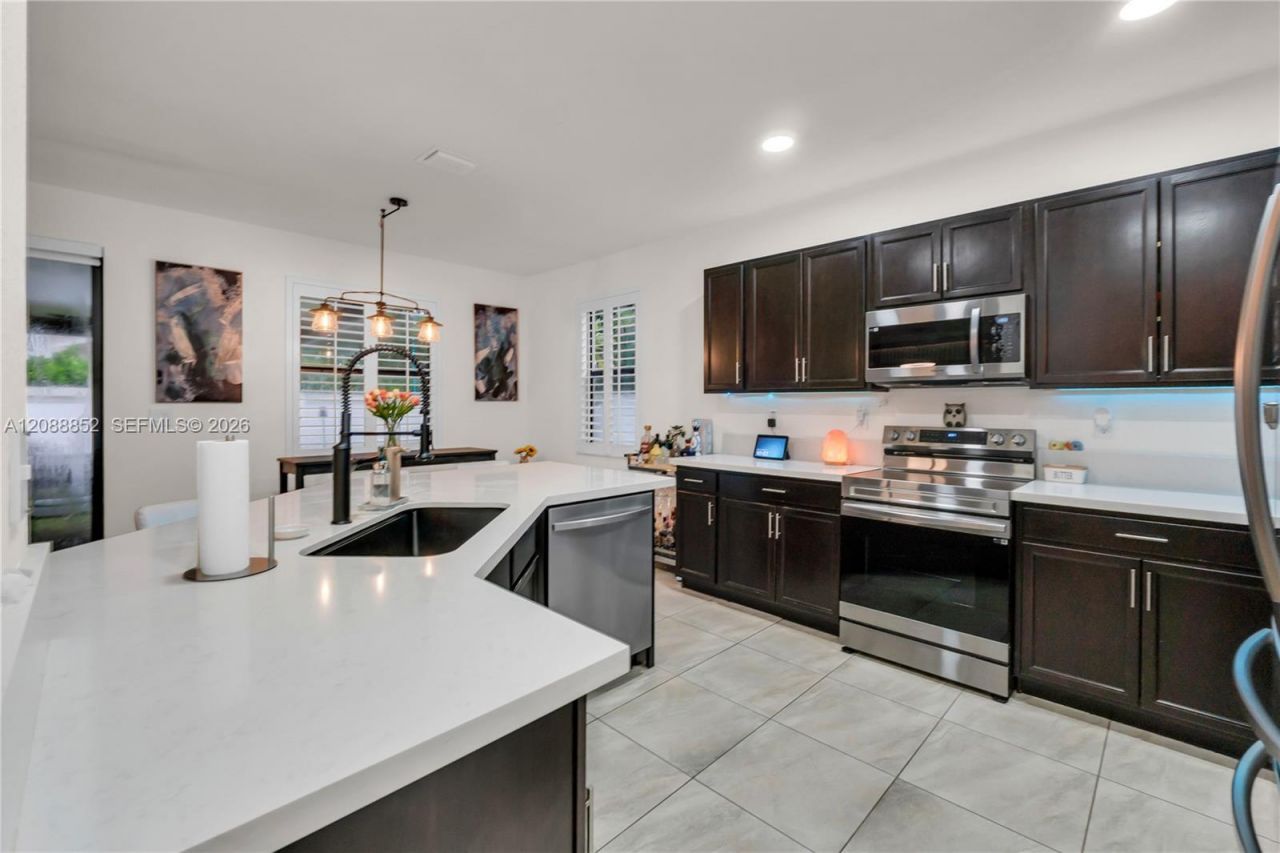 3573 W 106th Ter , Hialeah, FL 33018 Photo