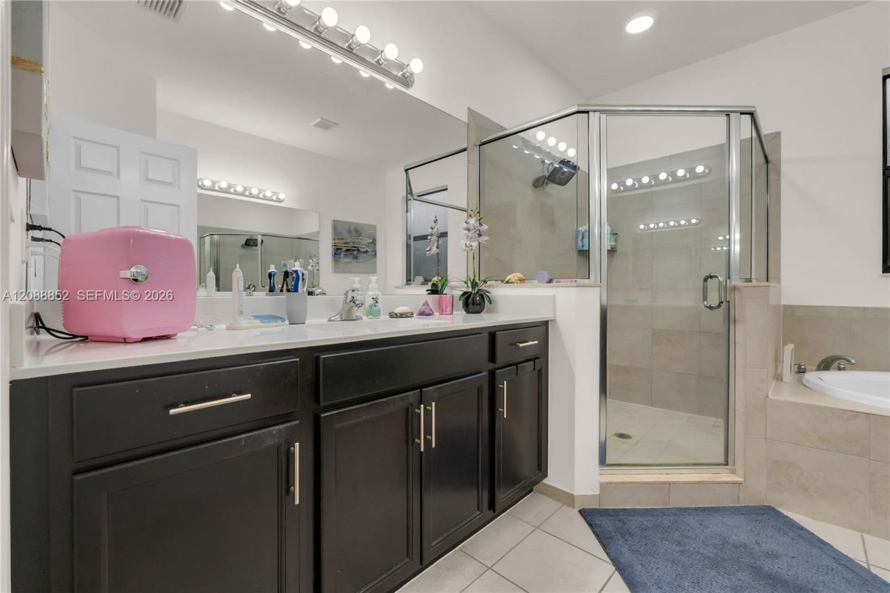 3573 W 106th Ter , Hialeah, FL 33018 Photo