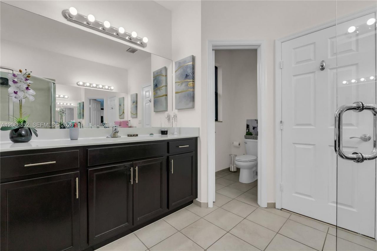 3573 W 106th Ter , Hialeah, FL 33018 Photo