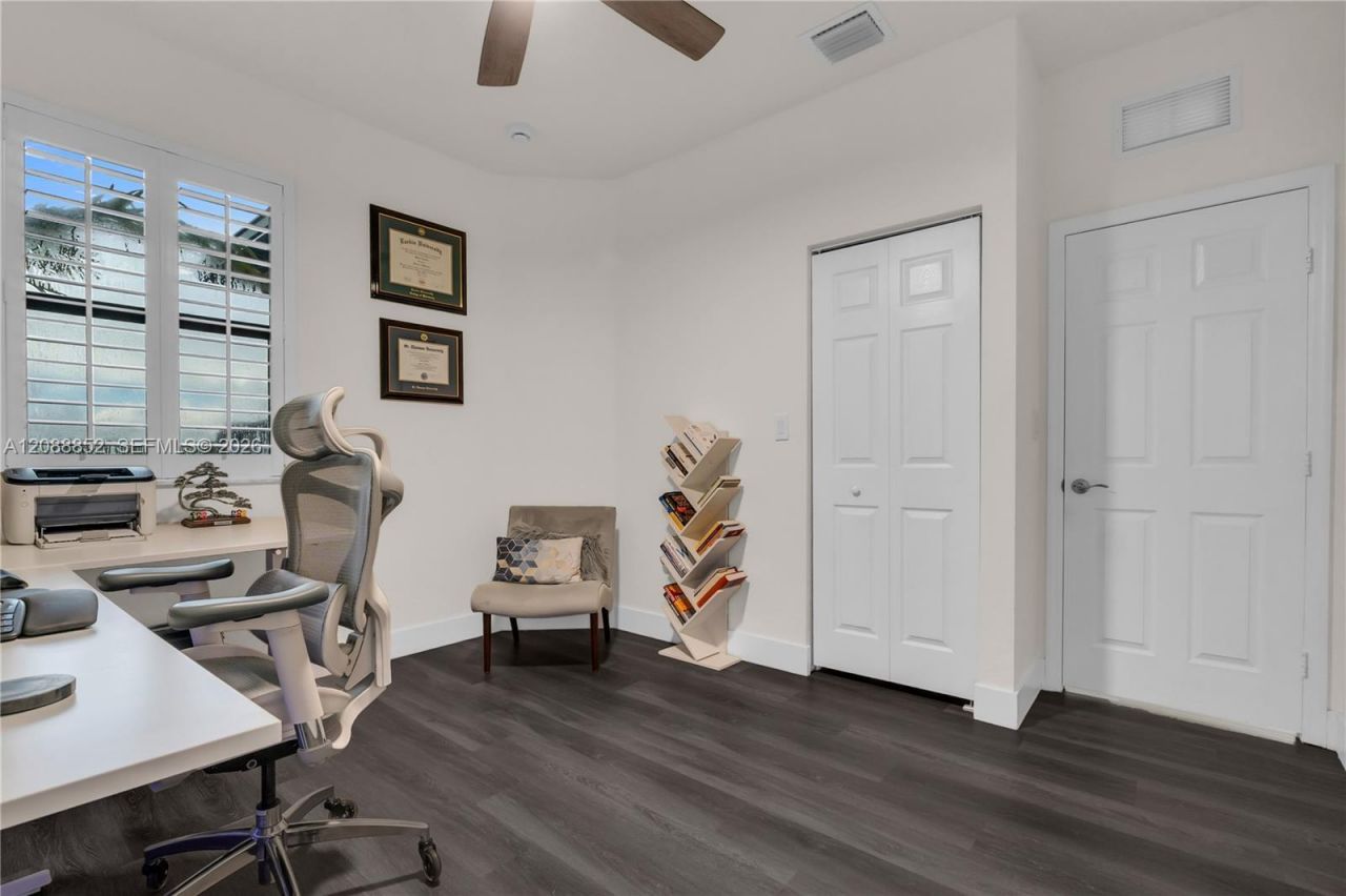 3573 W 106th Ter , Hialeah, FL 33018 Photo