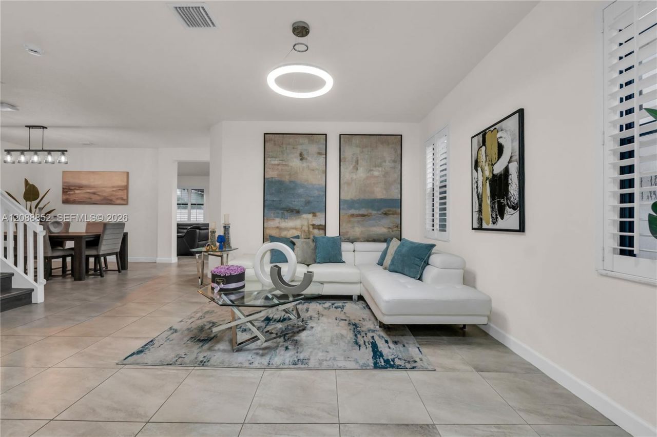 3573 W 106th Ter , Hialeah, FL 33018 Photo