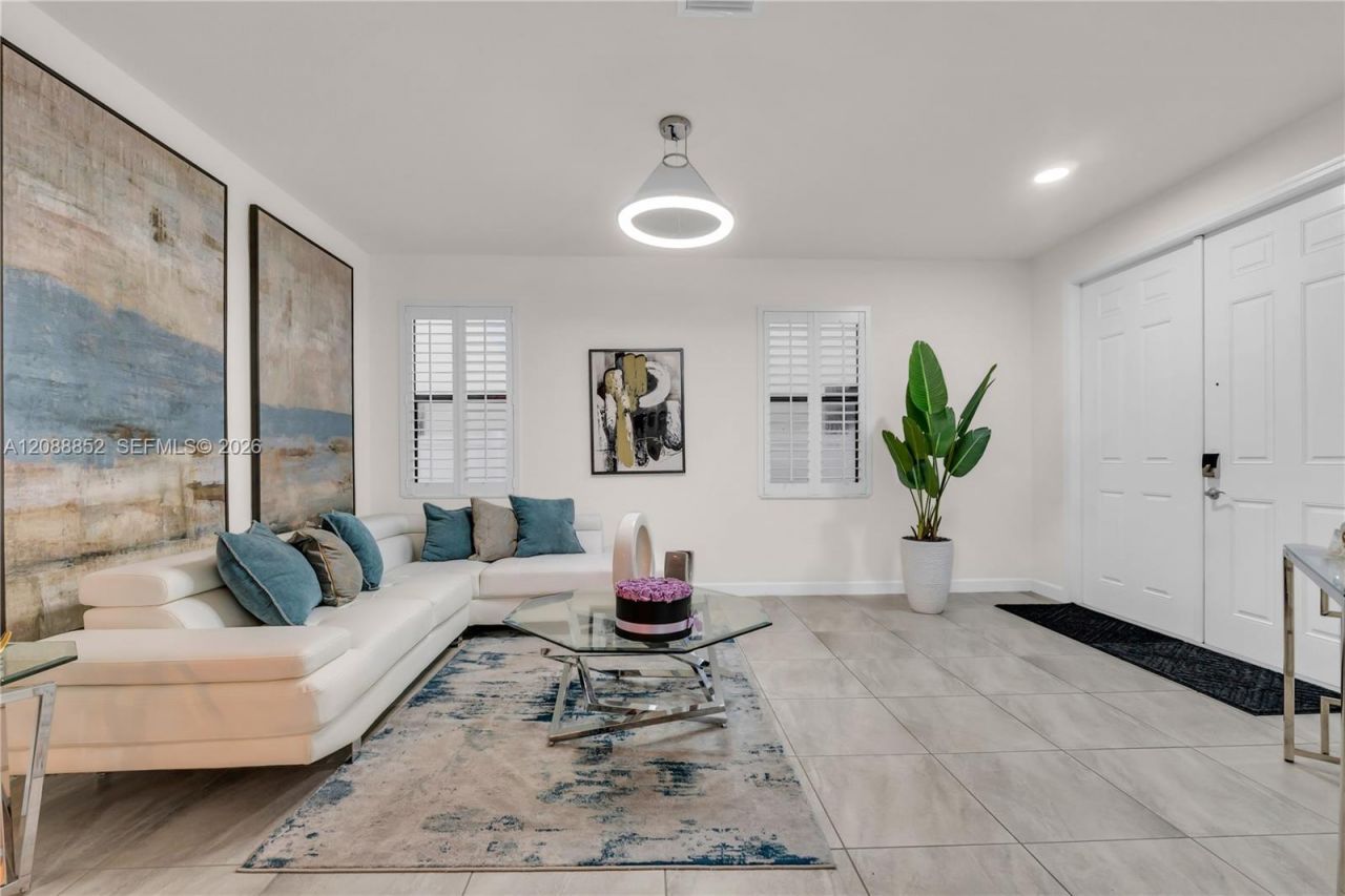 3573 W 106th Ter , Hialeah, FL 33018 Photo