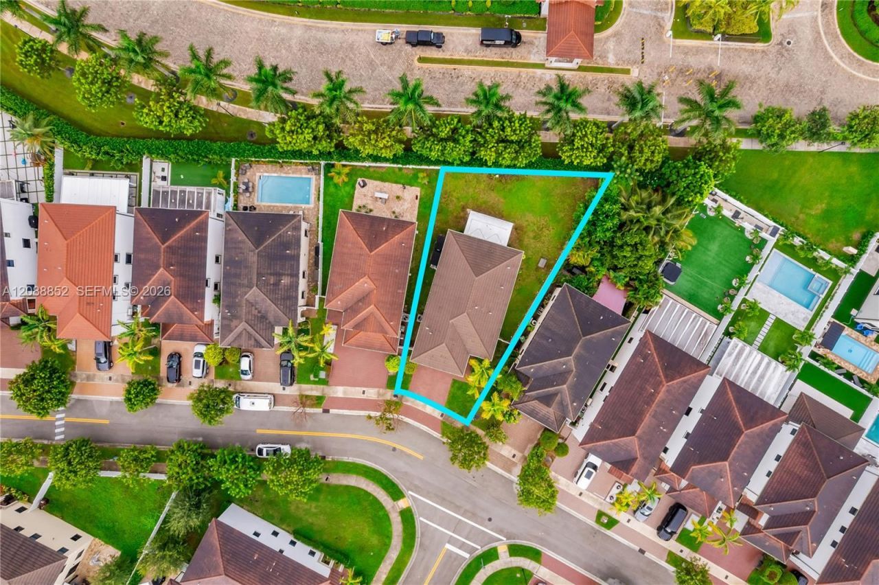 3573 W 106th Ter , Hialeah, FL 33018 Photo