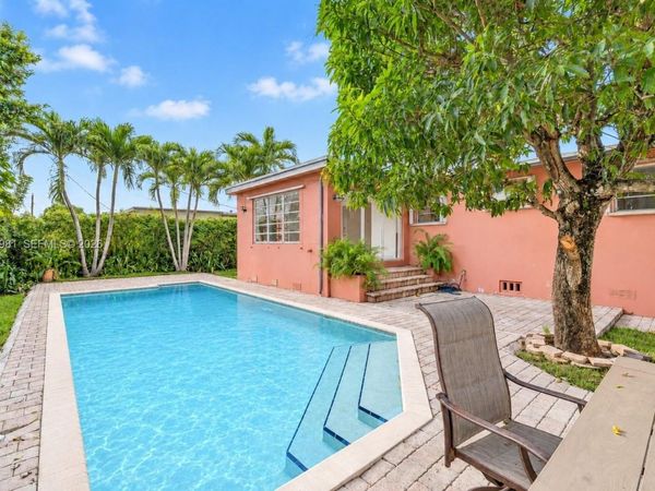 7970 SW 17th St , Miami, FL 33155