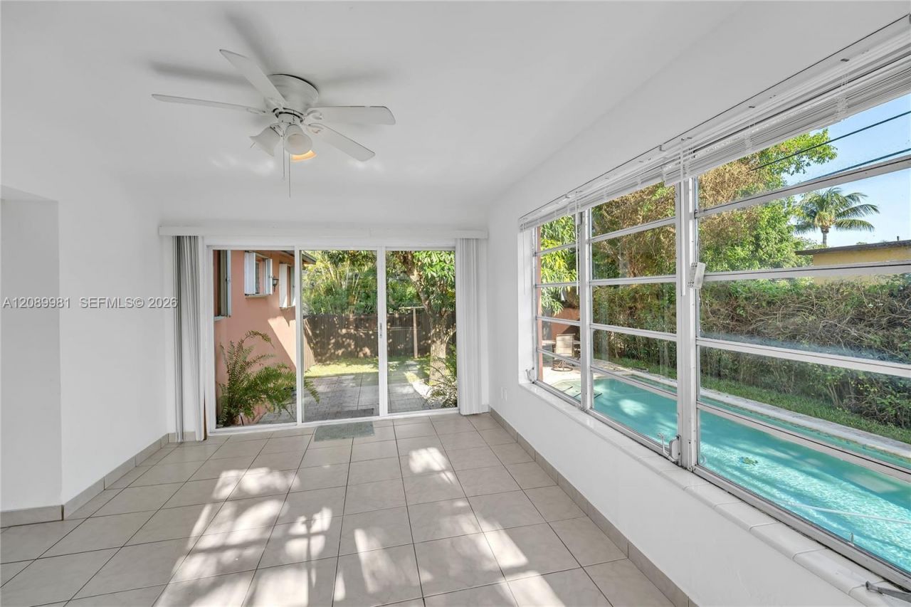 7970 SW 17th St , Miami, FL 33155 Photo