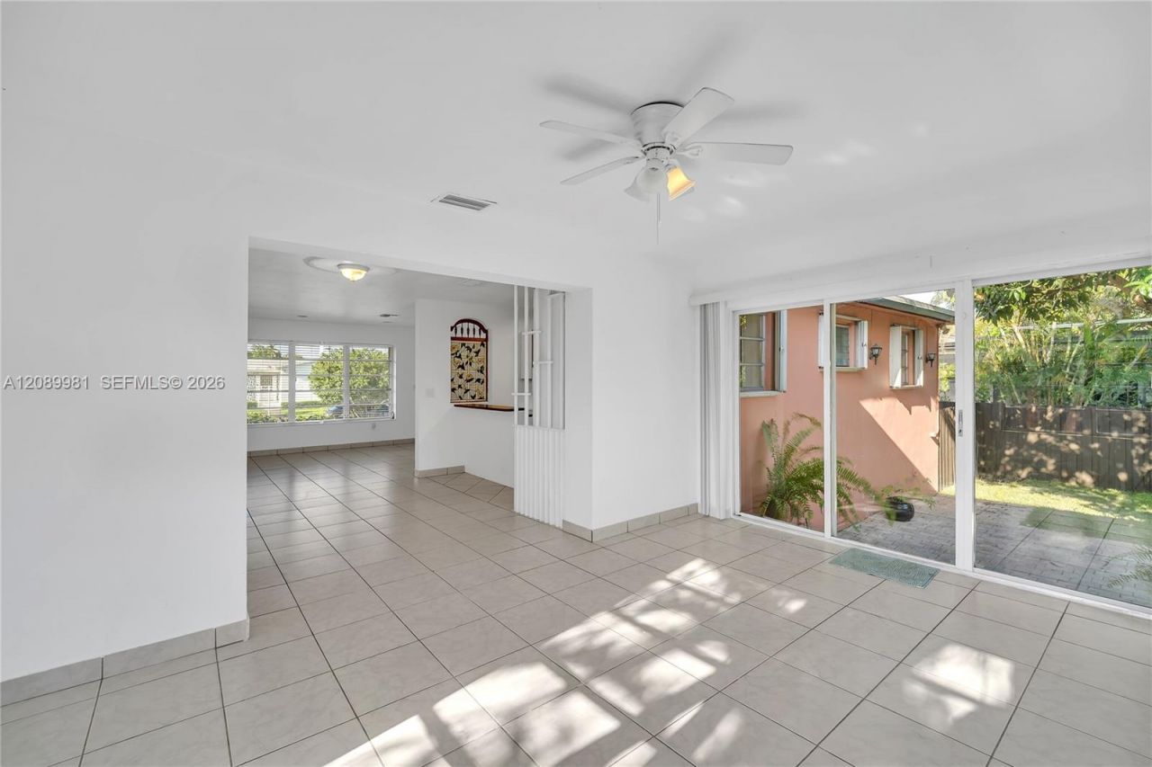 7970 SW 17th St , Miami, FL 33155 Photo