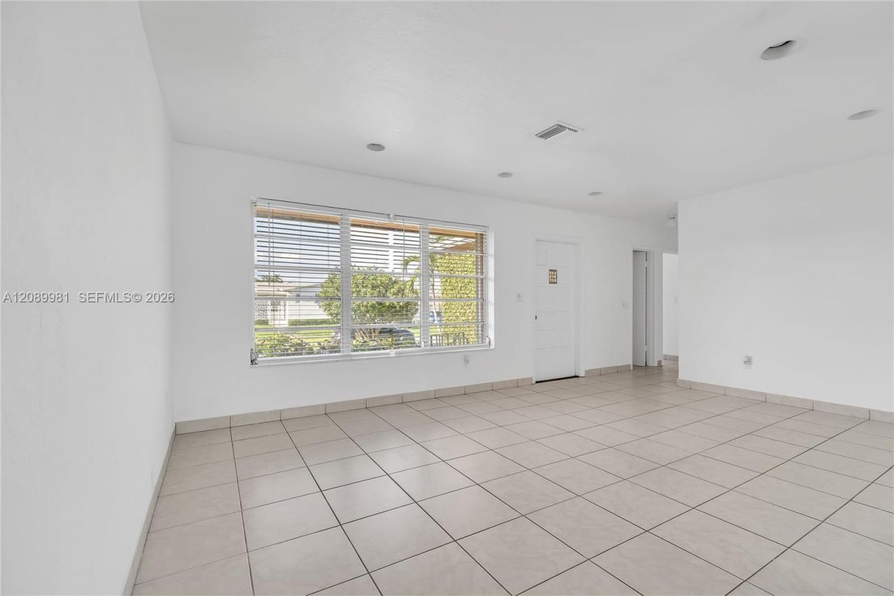 7970 SW 17th St , Miami, FL 33155 Photo