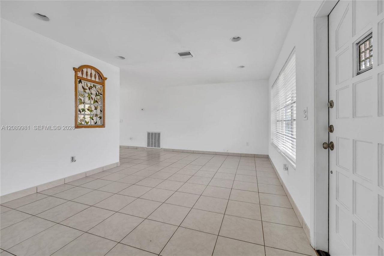 7970 SW 17th St , Miami, FL 33155 Photo