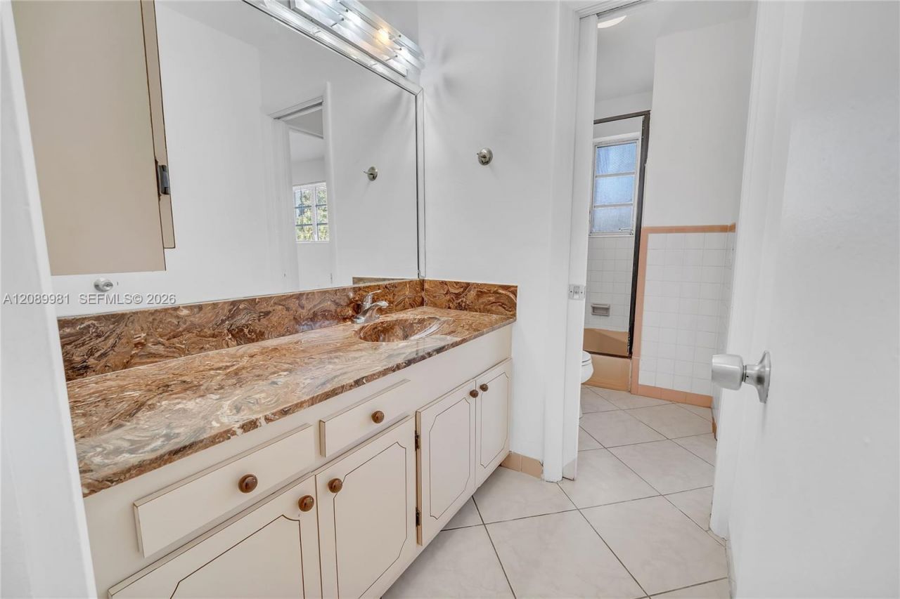 7970 SW 17th St , Miami, FL 33155 Photo