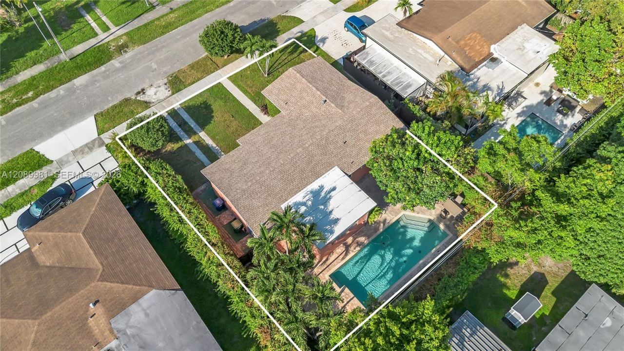 7970 SW 17th St , Miami, FL 33155 Photo