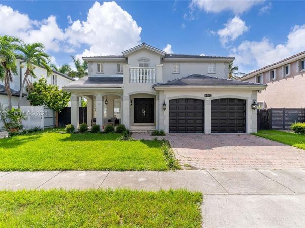 6700 SW 164th Ave , Miami, FL 33193