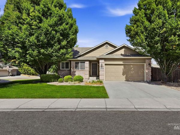 11248 W Red Maple Dr, Boise, ID 83709