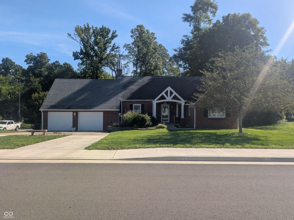 424 S Jennings Street , North Vernon, IN 47265